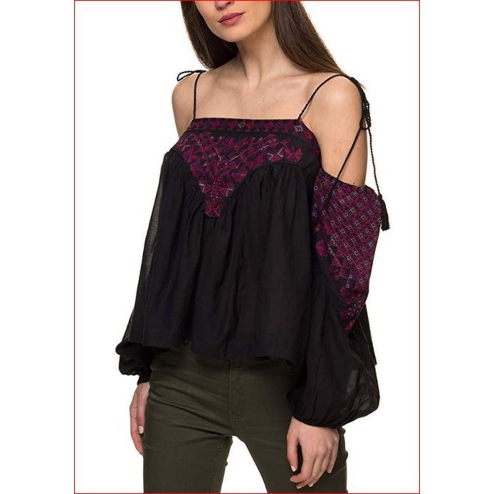 Free People women top OB769790 black size XS - MSRP $148
